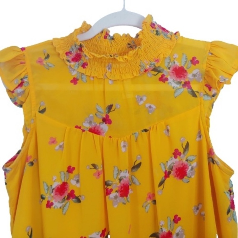 Mock neck yellow floral top blouse Juniors Large